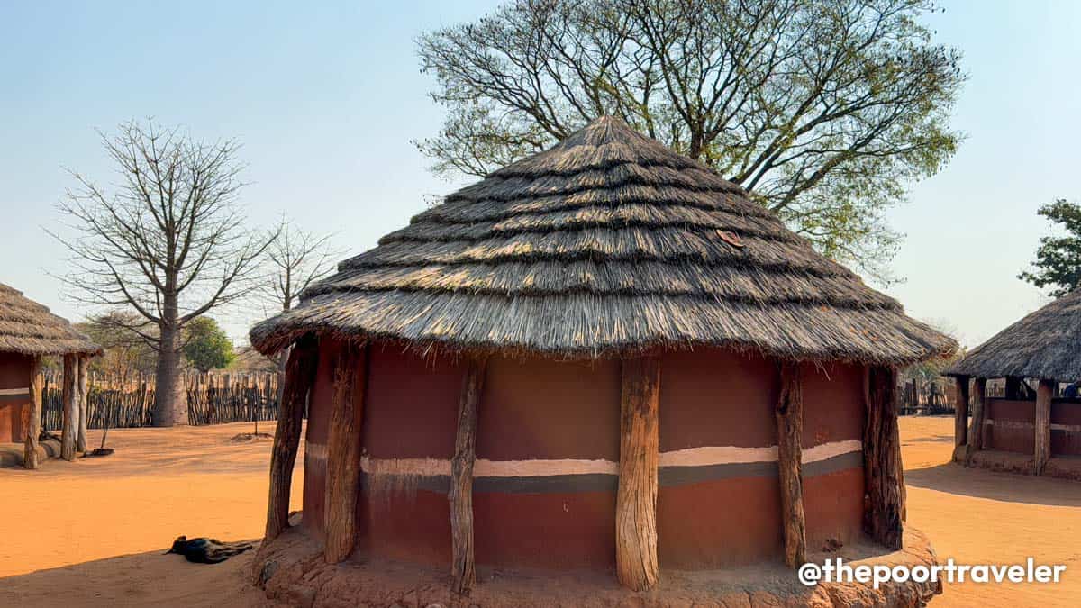 Monde Village House Roof